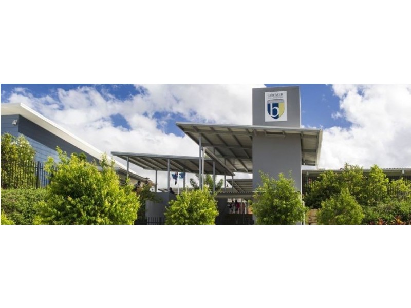 18 Ronayne Circle, One Mile QLD 4305