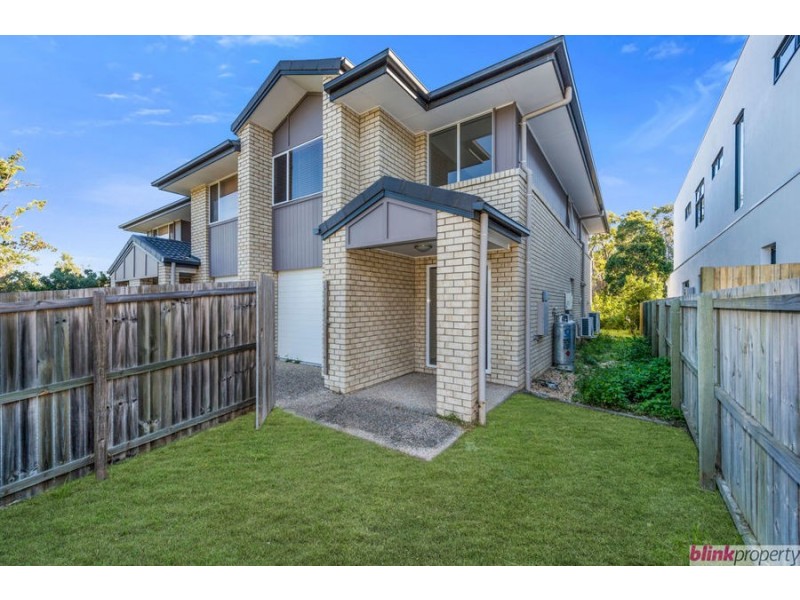 3/3 Christine Drive, Coomera QLD 4209