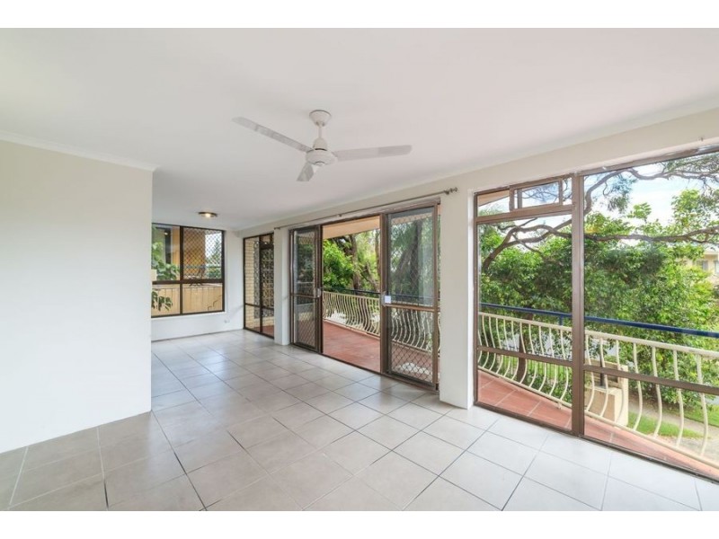 1/19 Leonard Avenue, Surfers Paradise QLD 4217