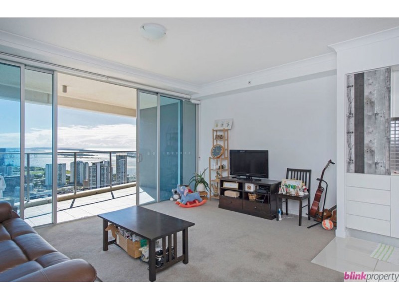 33507/9 Lawson Street, Southport QLD 4215