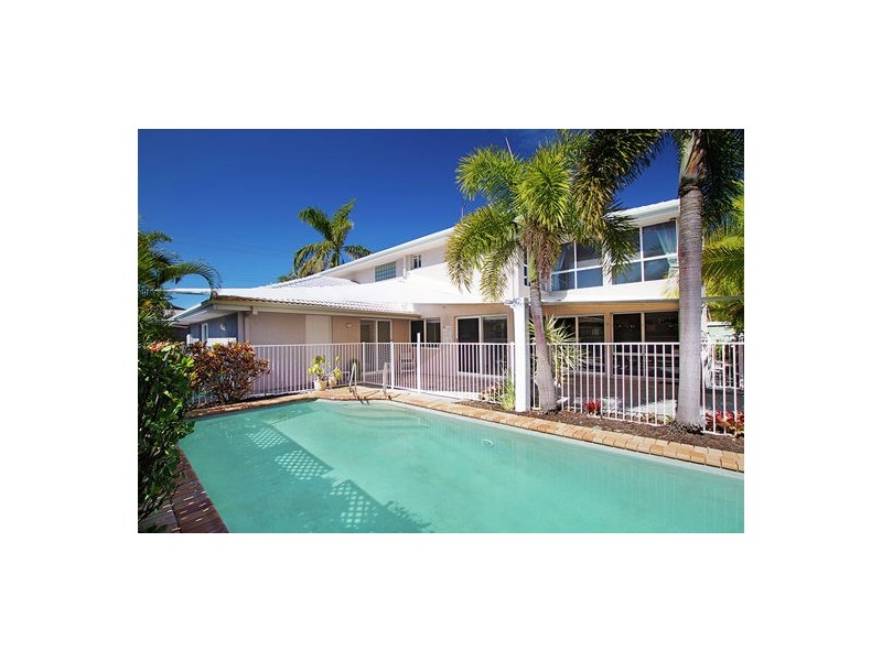 138 Oceanic Drive, Warana QLD 4575