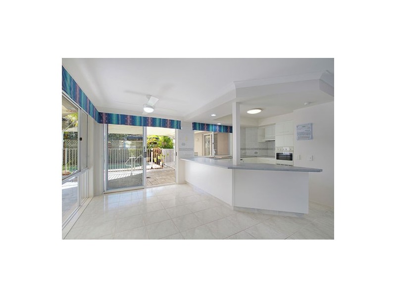 138 Oceanic Drive, Warana QLD 4575