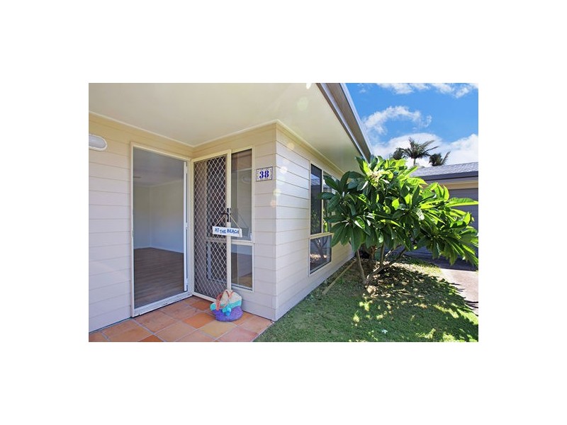 38 Oomoo Street, Buddina QLD 4575