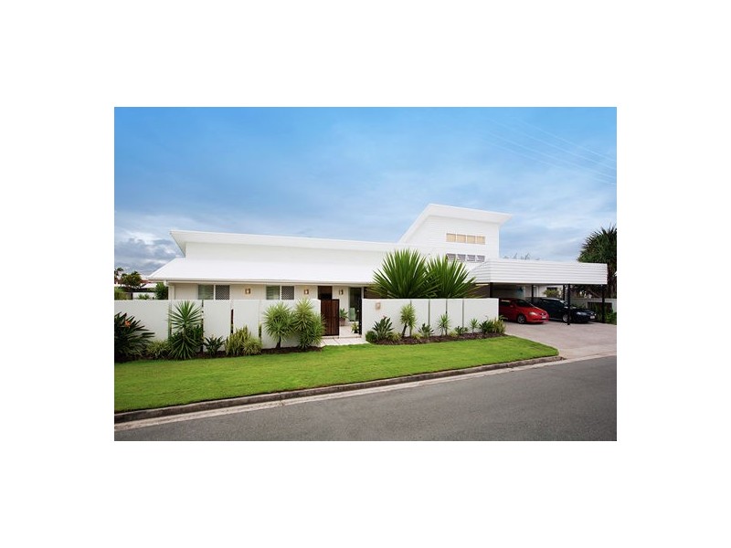 13 Mawarra Street, Buddina QLD 4575