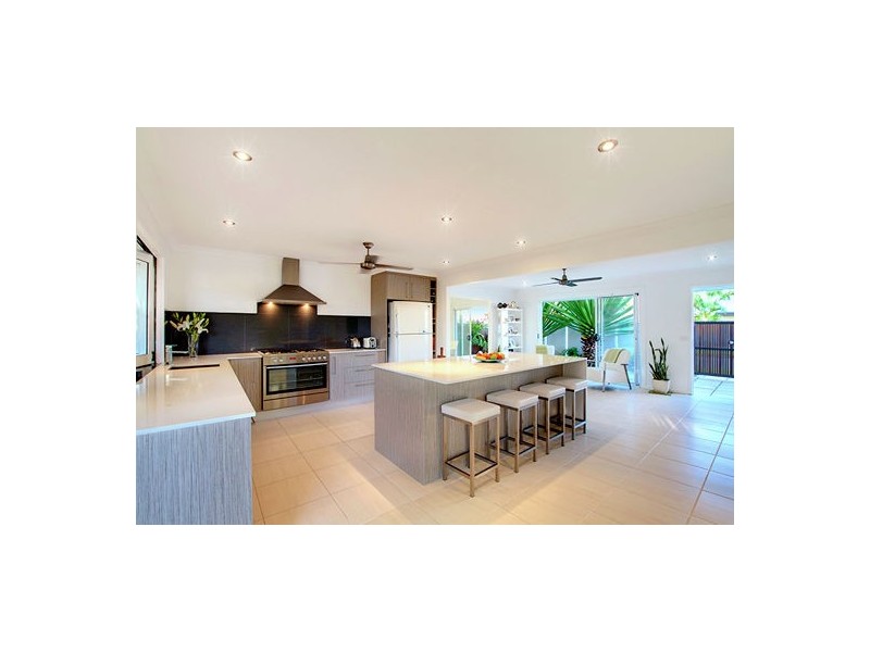 13 Mawarra Street, Buddina QLD 4575