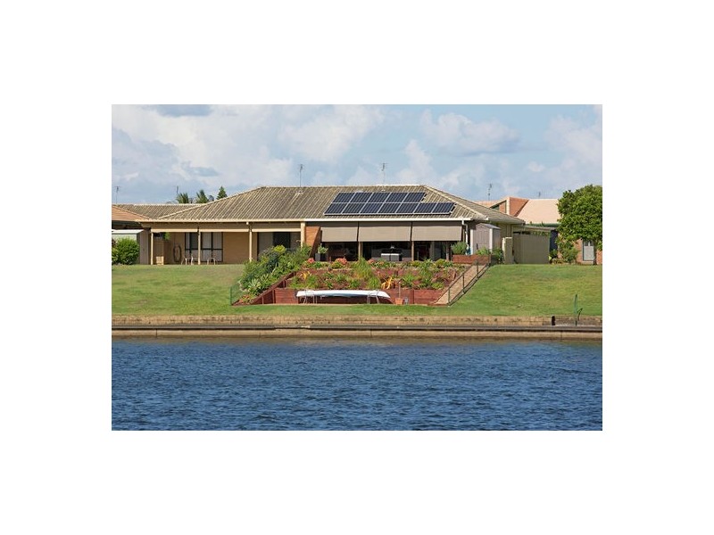 205/4 Melody Court, Warana QLD 4575