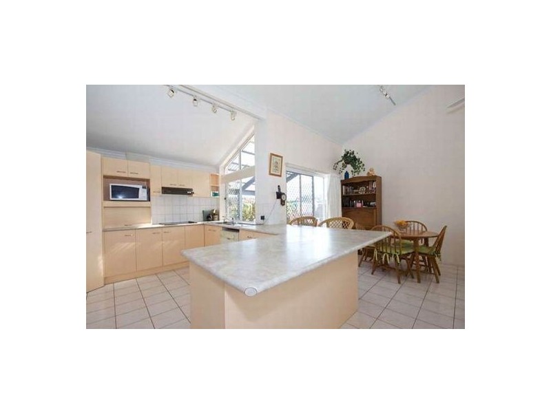 2 Coonawa Street, Buddina QLD 4575