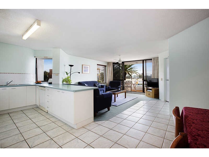 11/236  Alexandra Parade, Alexandra Headland QLD 4572