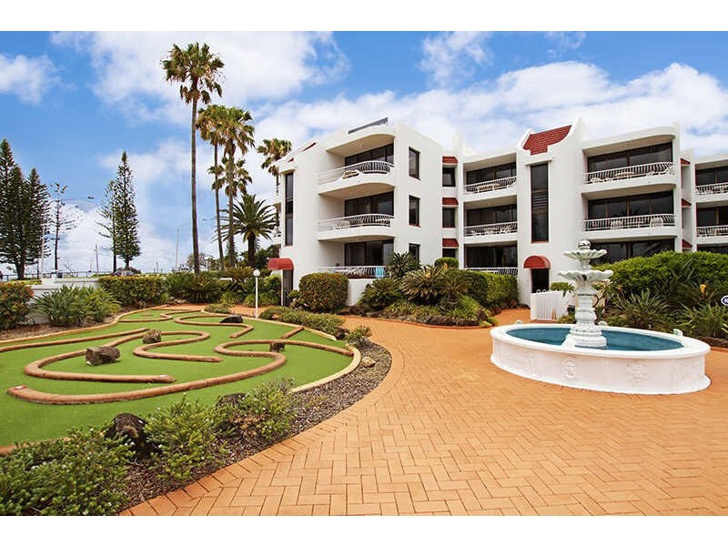 11/236  Alexandra Parade, Alexandra Headland QLD 4572