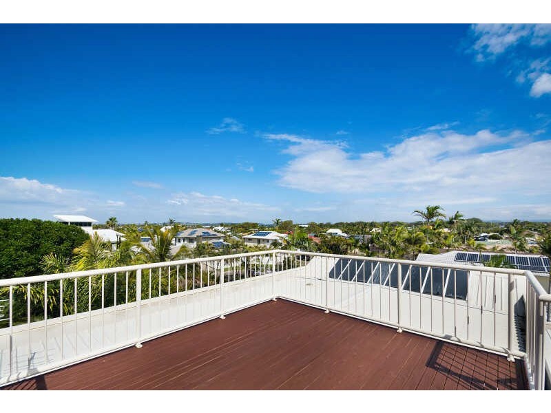 7  Seafarer Court, Bokarina QLD 4575