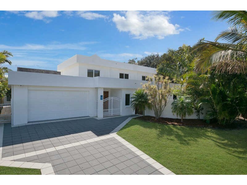 7  Seafarer Court, Bokarina QLD 4575