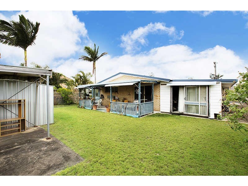 51 Saleng Crescent, Warana QLD 4575