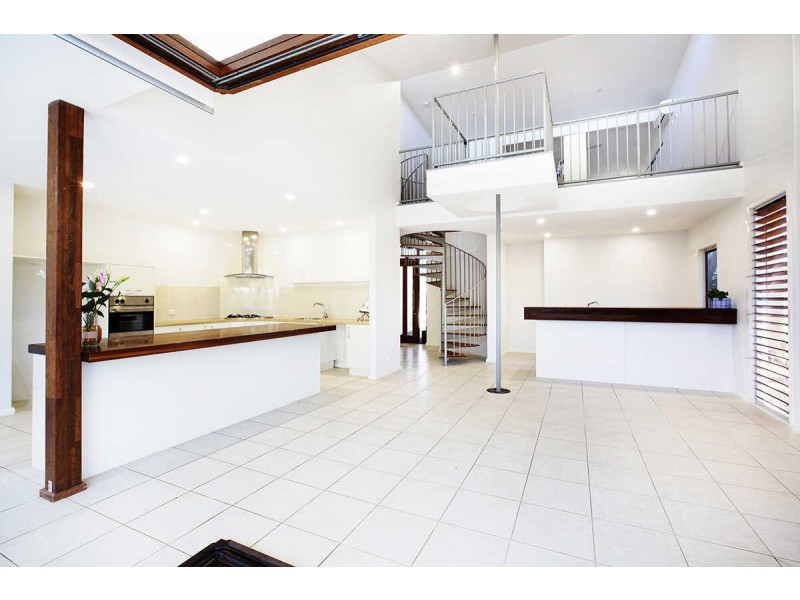 17 Dalpura Street, Buddina QLD 4575
