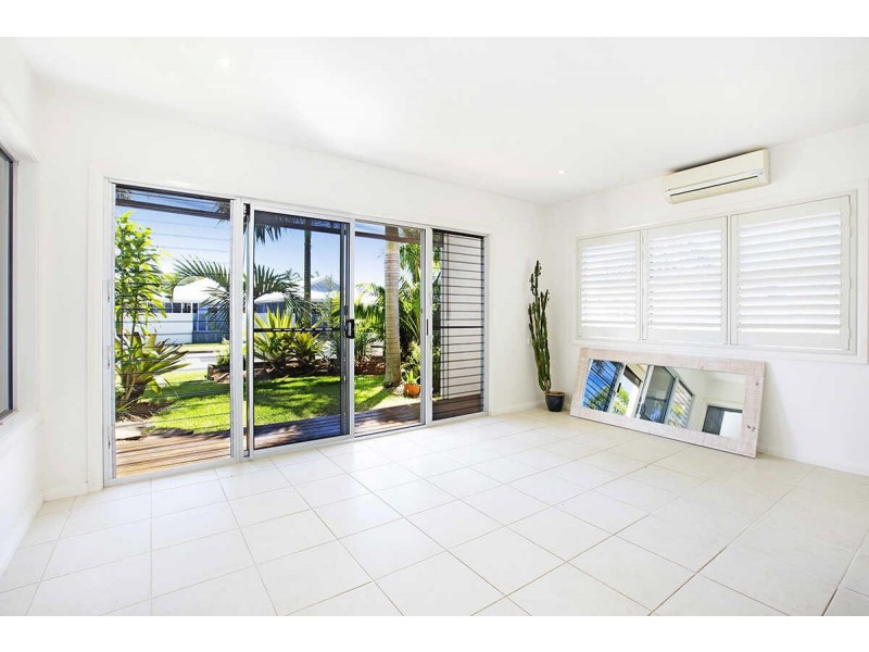 17 Dalpura Street, Buddina QLD 4575