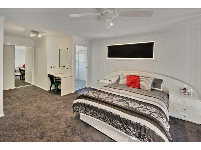 142  Oceanic Drive, Warana QLD 4575