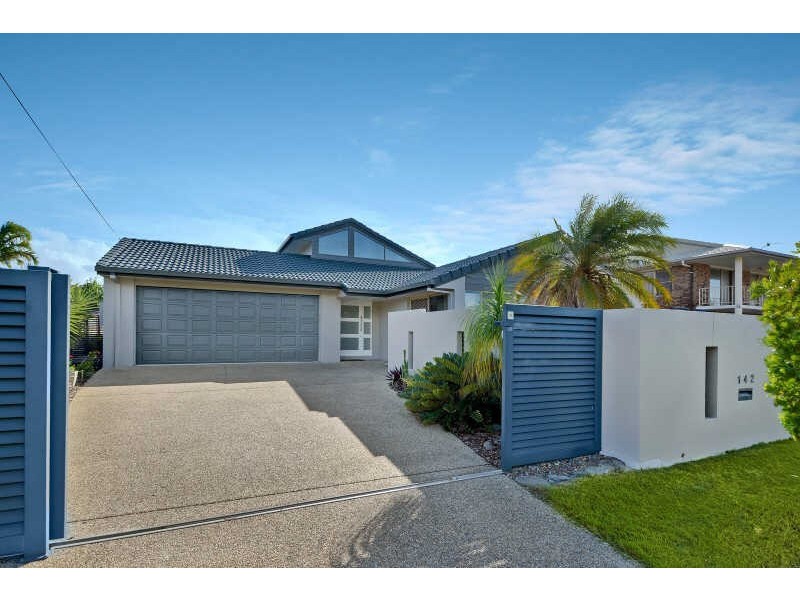 142  Oceanic Drive, Warana QLD 4575