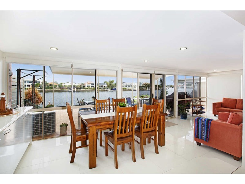 286/6  Melody Court, Warana QLD 4575