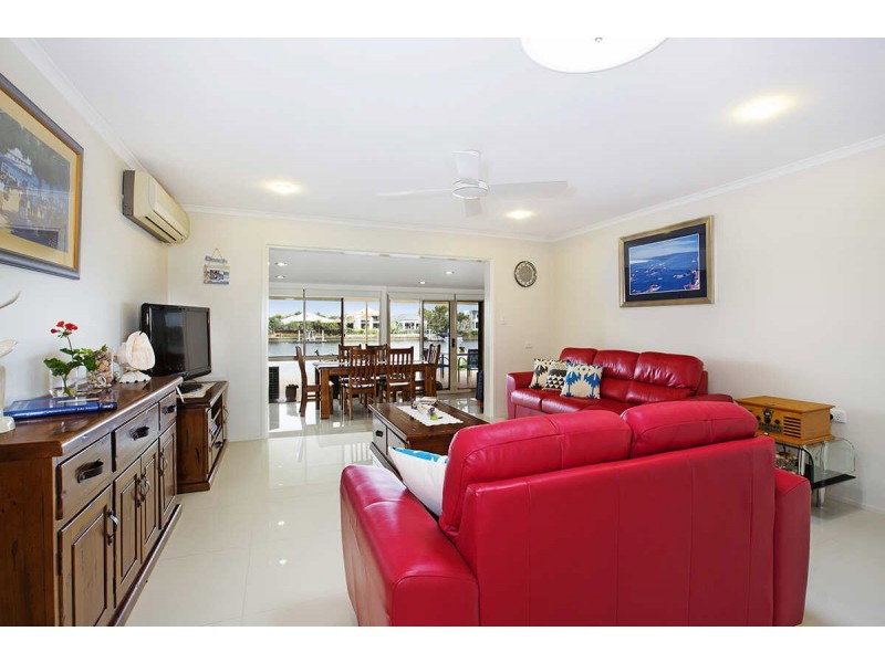 286/6  Melody Court, Warana QLD 4575