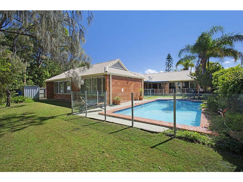 167  Oceanic Drive, Warana QLD 4575