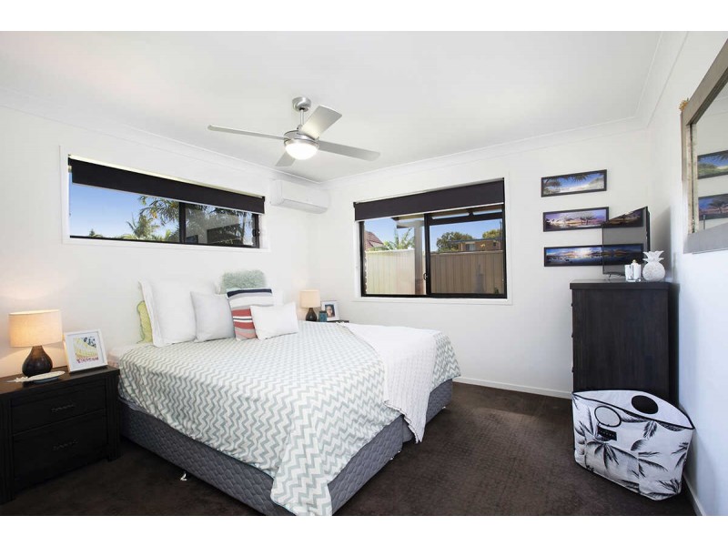 2/32  Oomoo Street, Buddina QLD 4575