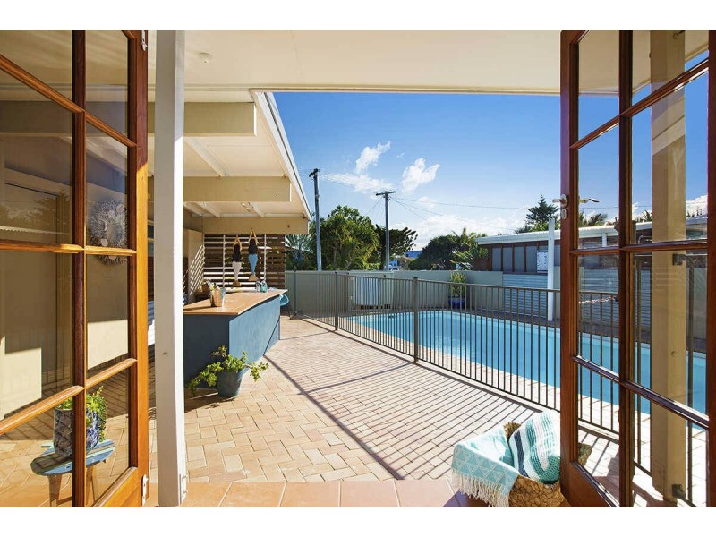 25 Yaringa Avenue, Buddina QLD 4575