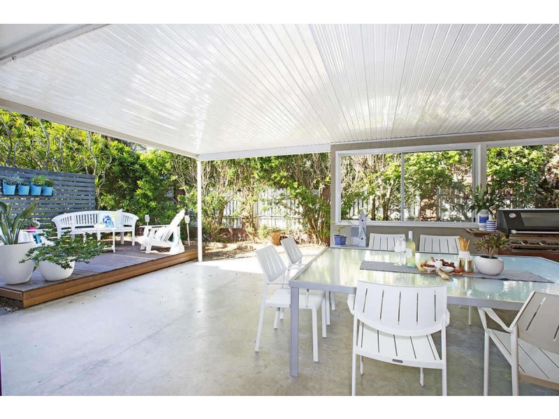 25 Yaringa Avenue, Buddina QLD 4575