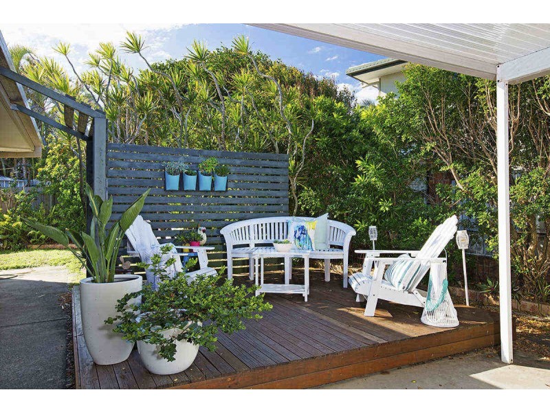 25 Yaringa Avenue, Buddina QLD 4575