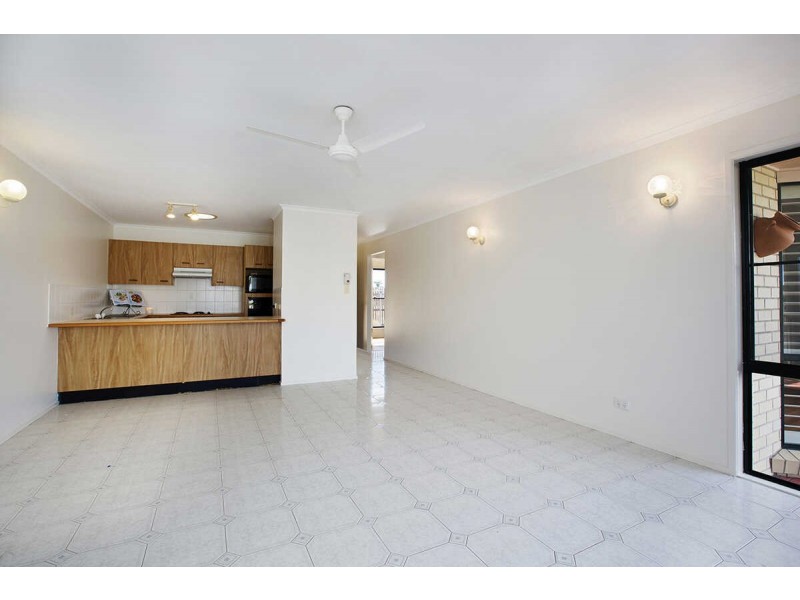 195/4  Melody Court, Warana QLD 4575