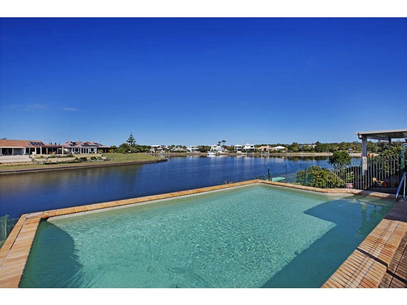 195/4  Melody Court, Warana QLD 4575