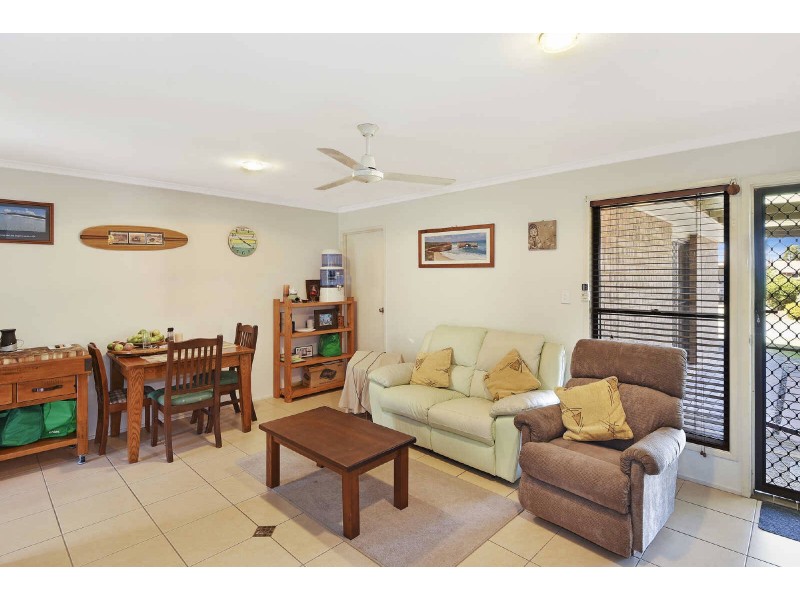 106/8  Melody Court, Warana QLD 4575