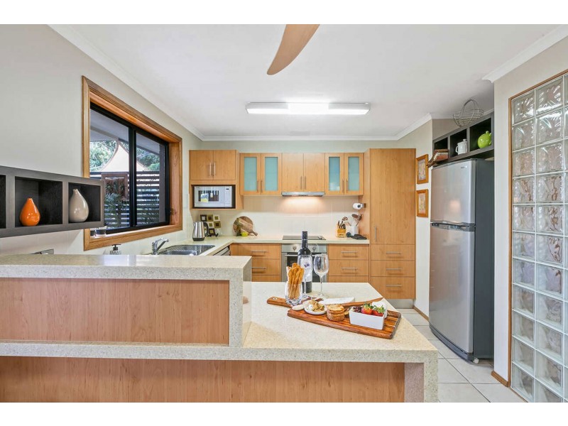 13  Bandaroo Street, Warana QLD 4575