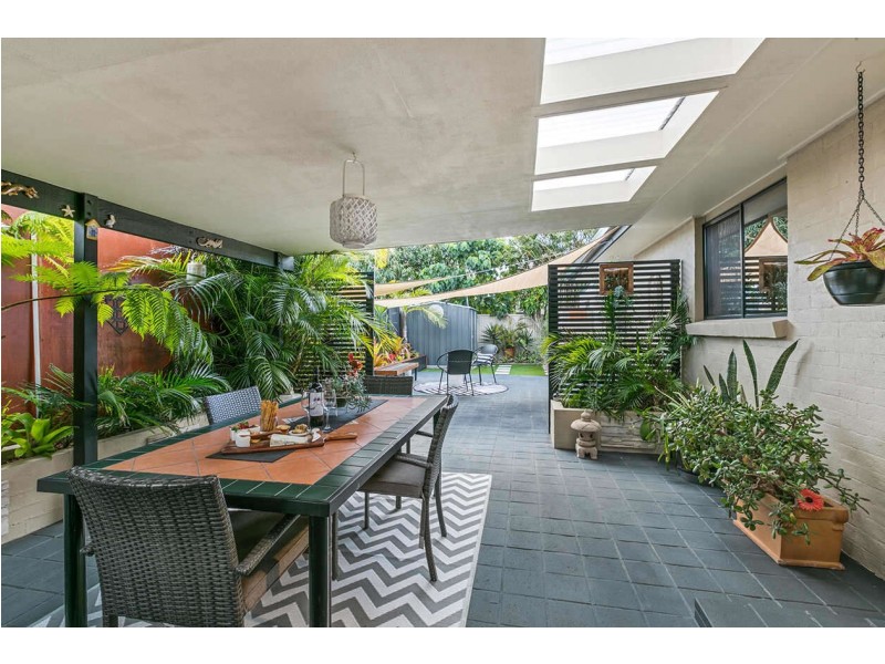 13  Bandaroo Street, Warana QLD 4575