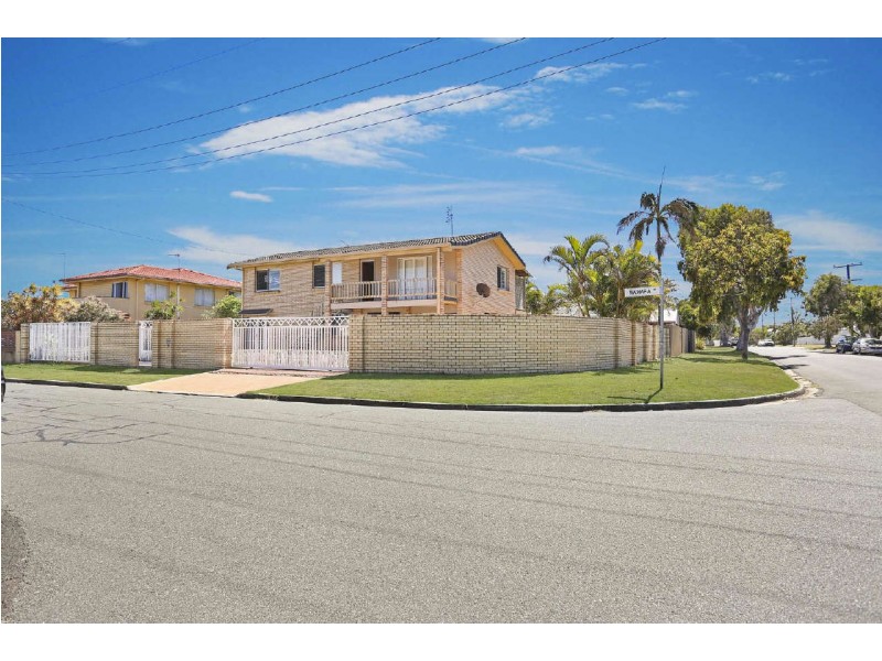 32  Iluka Avenue, Buddina QLD 4575