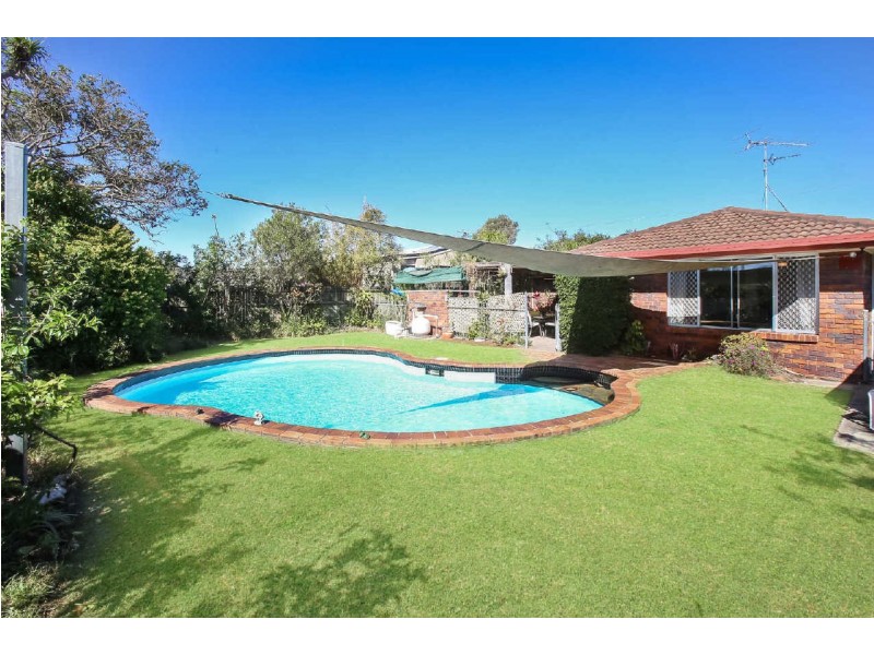 15  Pheasant Street, Parrearra QLD 4575