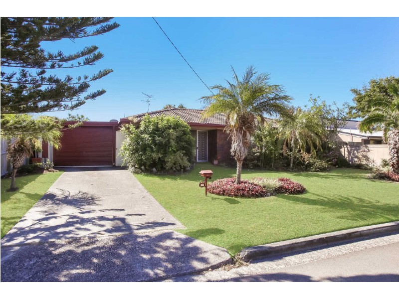 15  Pheasant Street, Parrearra QLD 4575