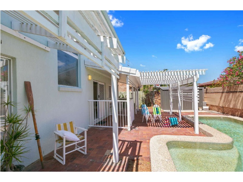 80  Lowanna Drive, Buddina QLD 4575