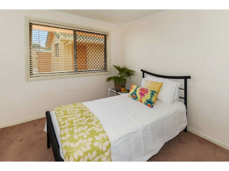 1  Kite Place, Parrearra QLD 4575