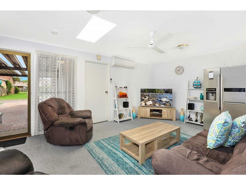 18/2  Longwood Street, Minyama QLD 4575