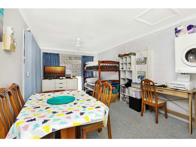 18/2  Longwood Street, Minyama QLD 4575