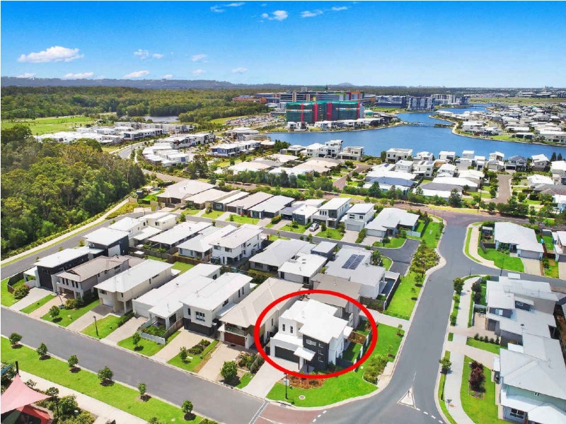 2 Hideaway Street, Birtinya QLD 4575