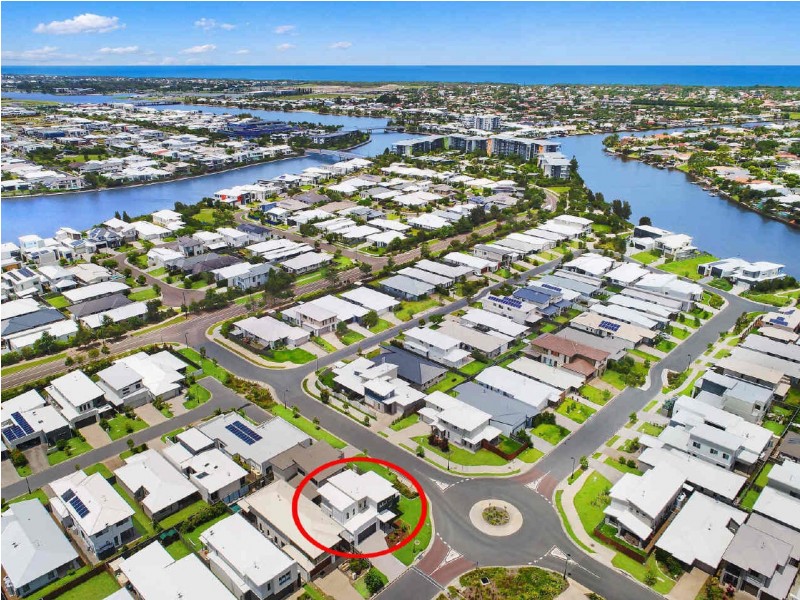 2 Hideaway Street, Birtinya QLD 4575