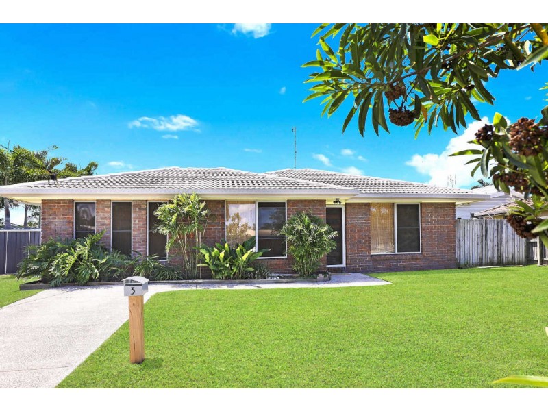 3 Uringa Street, Warana QLD 4575