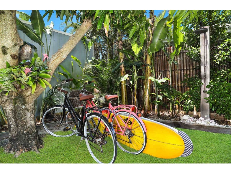 3 Uringa Street, Warana QLD 4575