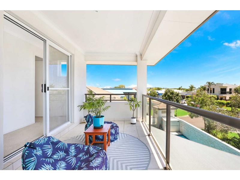 18 Seychelles Place, Kawana Island QLD 4575