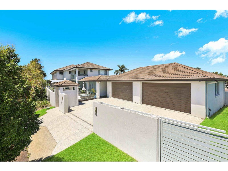 18 Seychelles Place, Kawana Island QLD 4575