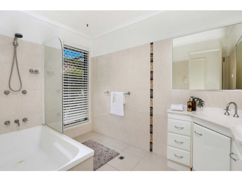 22 Parari Street, Warana QLD 4575