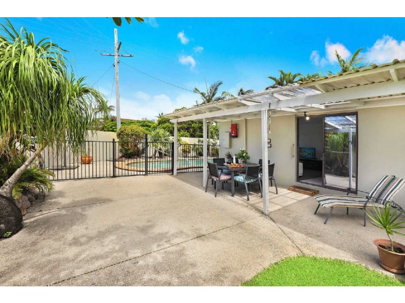 22 Parari Street, Warana QLD 4575
