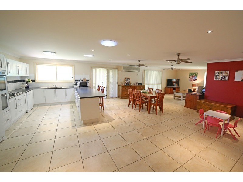 21 Namoi Crescent, Dubbo NSW 2830