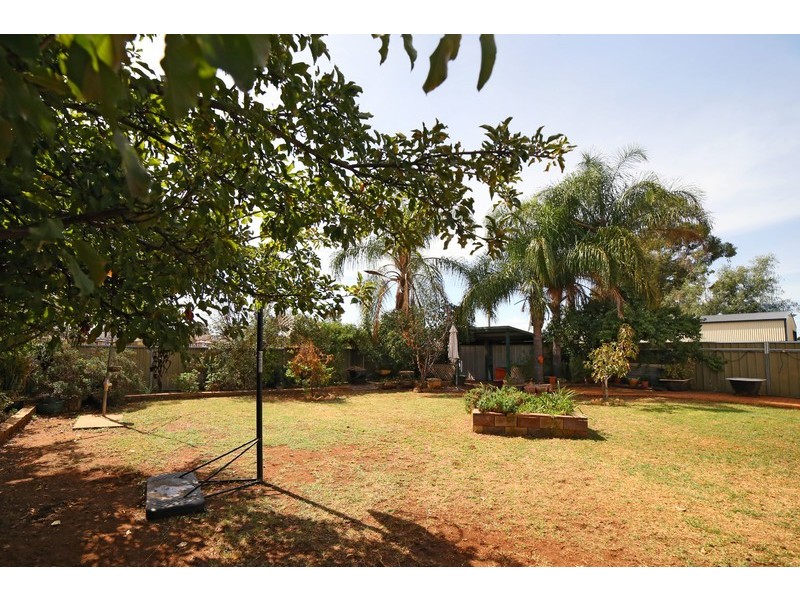 8 Sovereign Street, Dubbo NSW 2830