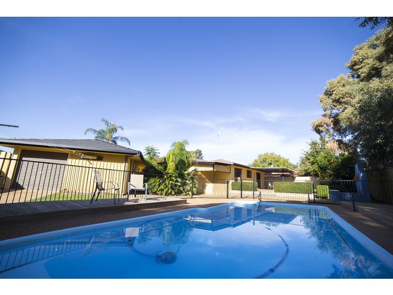 2 Cedar Court, Dubbo NSW 2830